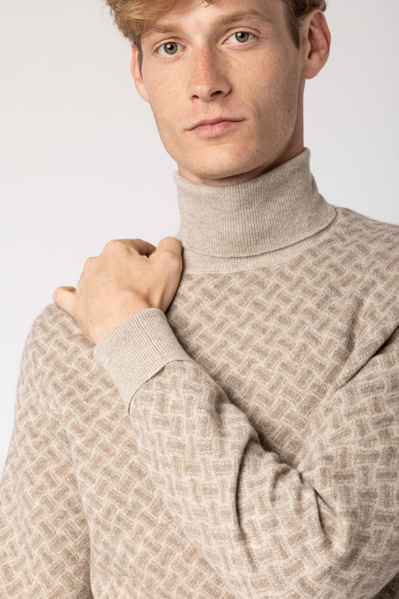 Cashmere Razor Blade Turtleneck Sweater