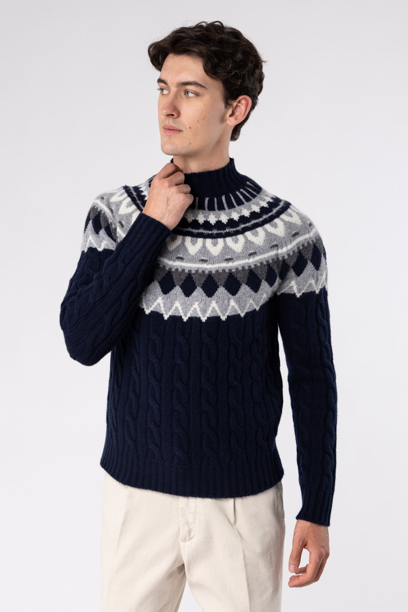 Cashmere turtleneck sweater