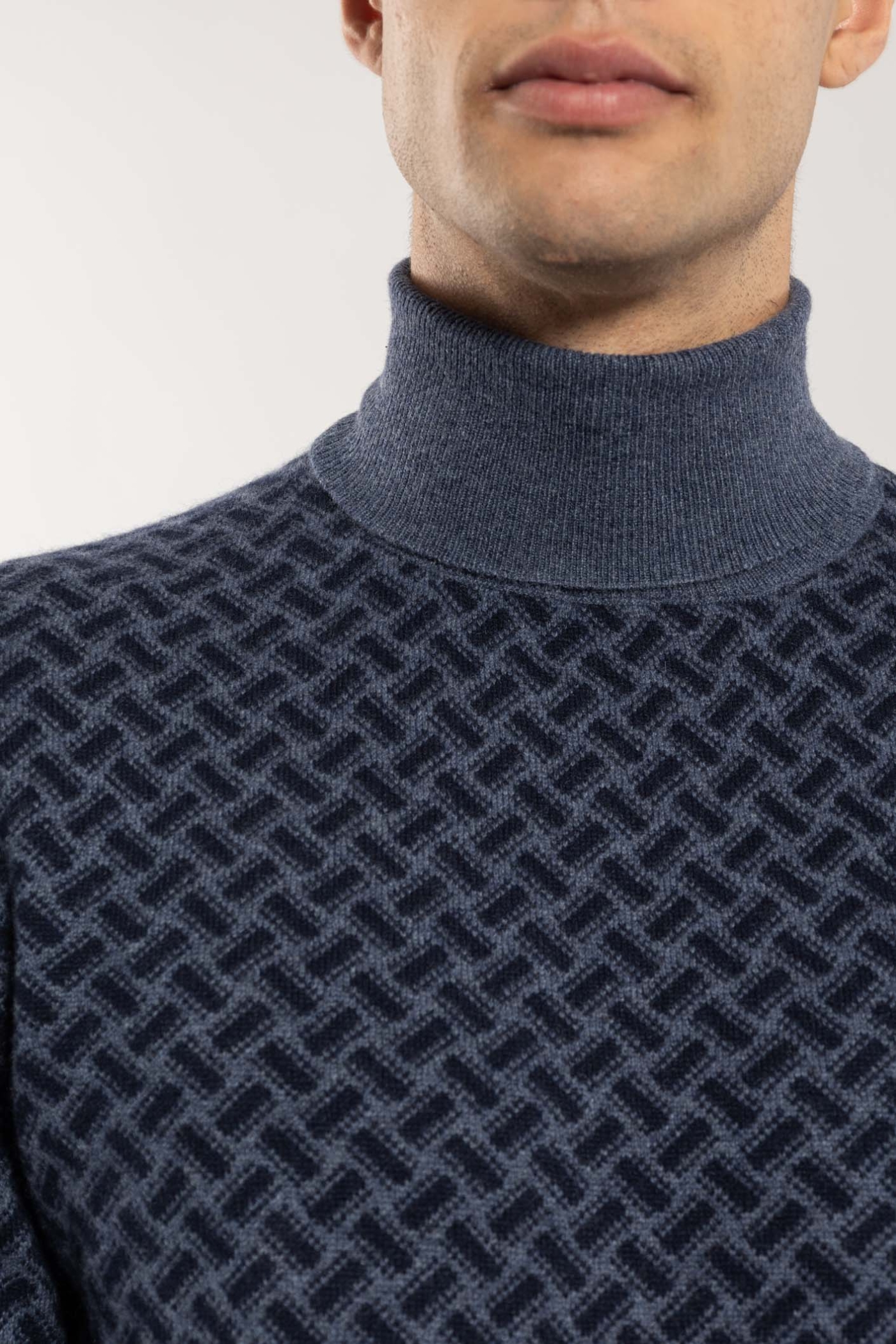 Cashmere Razor Blade Turtleneck Sweater