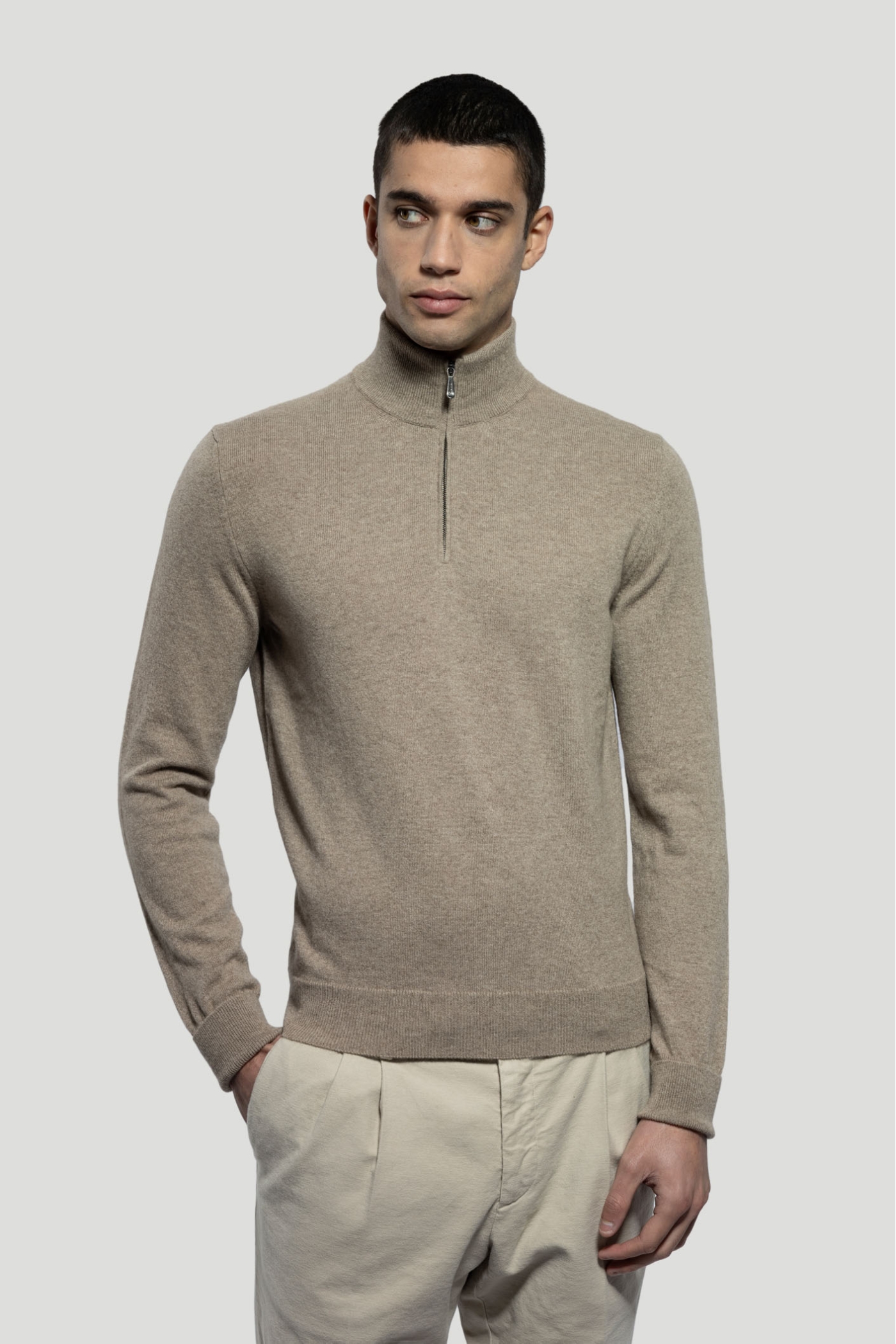 Henley Neckline with zipper in Cashmere